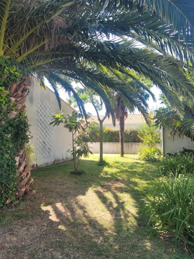 Agreable Maison Ensoleillee Avec Jardin Arbore Villa Le Château-dʼOléron Esterno foto